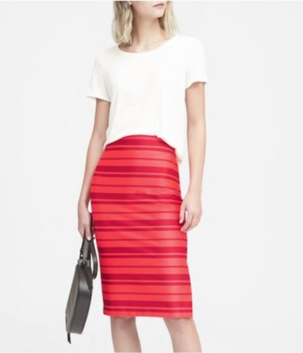 BANANA REPUBLIC Pink & Red Striped Pencil Skirt // 8
